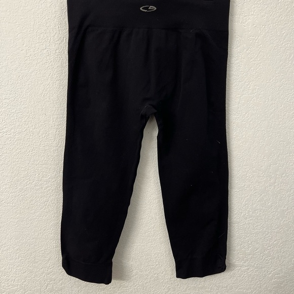 Champion black capris leggings size medium - Picture 4 of 8